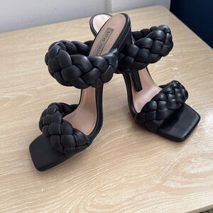 Steve Madden Black Braided Heels 9M size